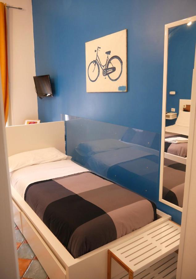 Firenze32 Bed & Breakfast Napoli Bagian luar foto