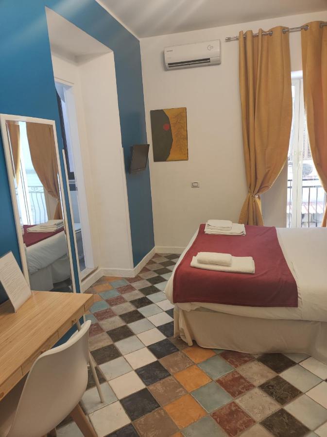 Firenze32 Bed & Breakfast Napoli Bagian luar foto