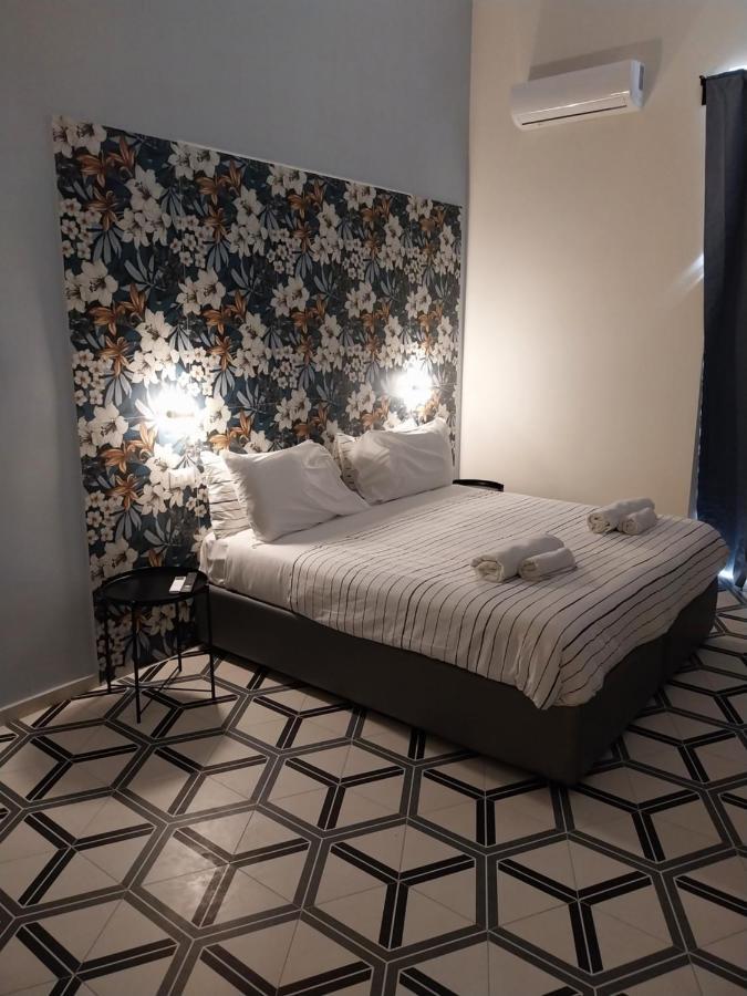 Firenze32 Bed & Breakfast Napoli Bagian luar foto