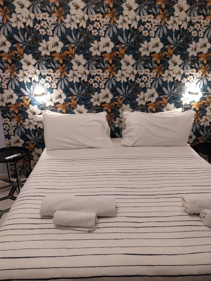 Firenze32 Bed & Breakfast Napoli Bagian luar foto